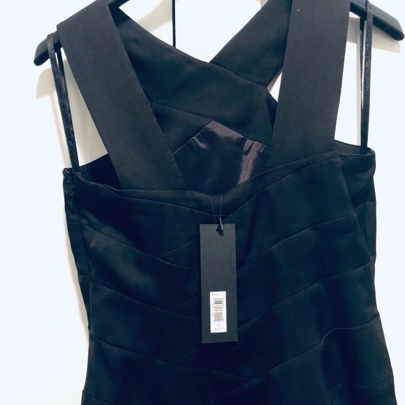 NWT Stretch Silk Halter Front top - Picture 6 of 10